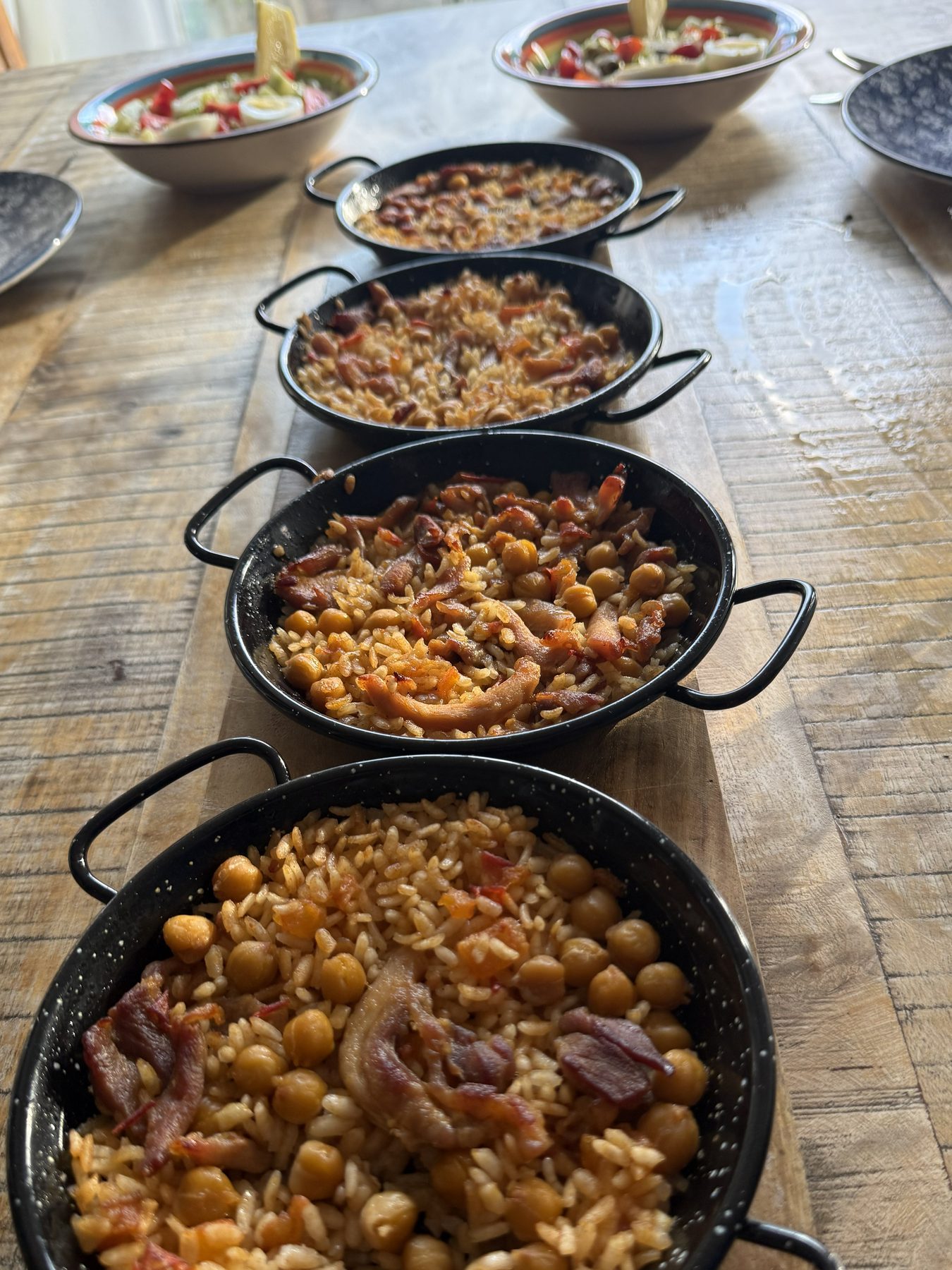 Mini-paellas en paelleras de 15 centímetros